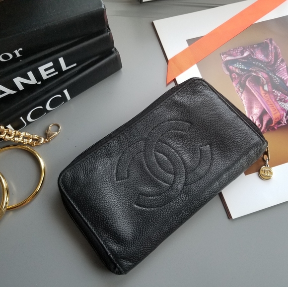 CHANEL Black  Long Zippy compact Caviar leather - Picture 11 of 16